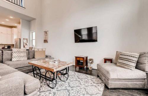 Fam Friendly 5 Bed Home Blocks To Pearl/Riverwalk! - Foto 5