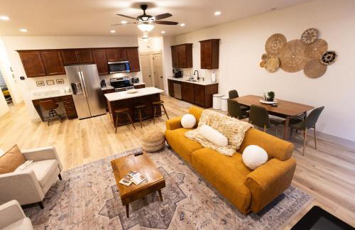 Two Pines Retreat - Brand New! - Foto 33