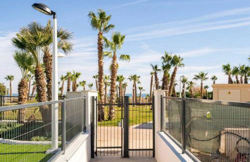 CASA AMANECER 1ªLinea de Playa Familiar - Foto 16