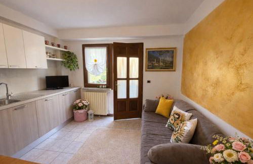 Casa Rosalia cozy holiday apartment by Gardadomsumea - Foto 10