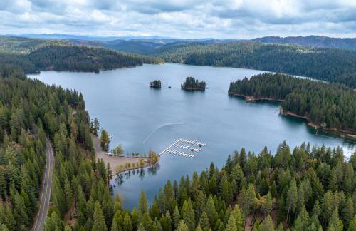 1 Mi to Lake: Hot Tub Haven in Pollock Pines! - Foto 33