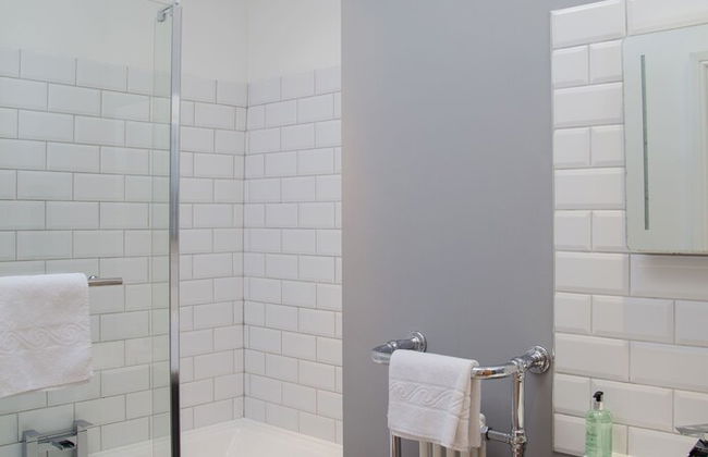 The Old Post Office - Bright & Modern 4bdr Townhouse With Private Garden - Foto 47