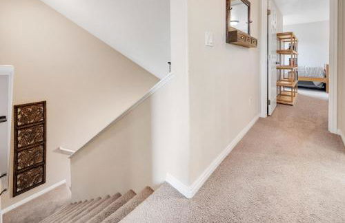 Near Tamarack AC Kitchen TV Washer Dryer - Foto 13