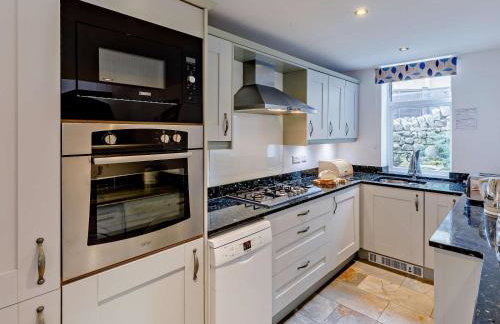 3 Bed in Baslow PK917 - Photo 4