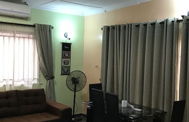 Gees Shortlets Apartments - Foto 8