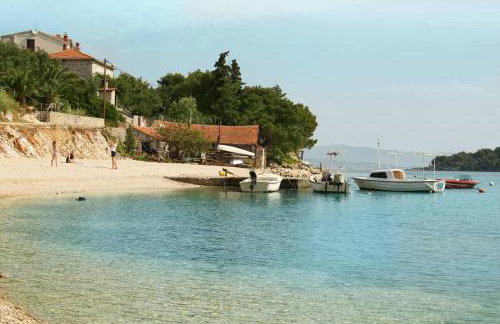 Private luxury Villa del Mar on Solta for up to 10 persons, heated pool, free parking, next to sea! FREE Kajak & Mountainbikes, GREAT living area & privacy! - Foto 14