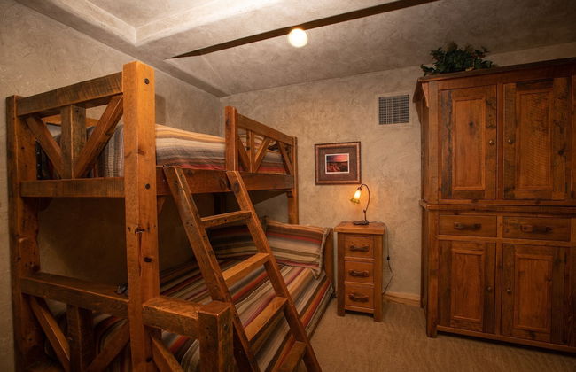 Cougar Ridge Resort, LLC - Photo 30