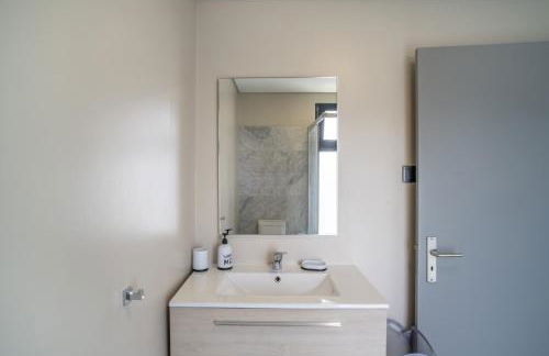 Madeirense Villa in Santa Cruz - Foto 5