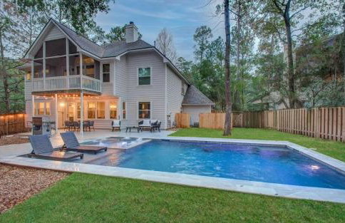 Luxury Mansion Dream Home - 6 Bed Pool Grill - Photo 1