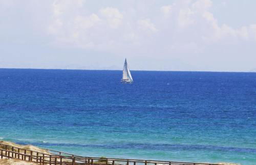 Bonita casa en urbanización privada muy cerca del mar y de Alicante - Foto 37