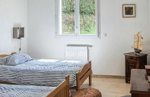 Amazing Home In Trévou-Tréguignec - Foto 13