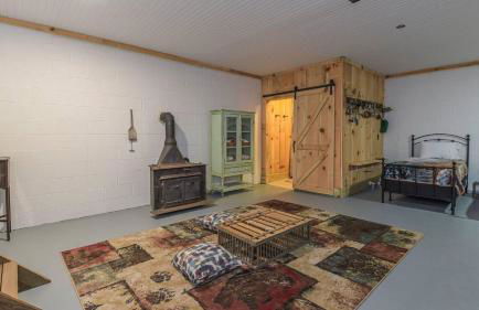 Charming Blue Ridge Cabin Private Pond and Waterfall Deer Haven by AvantStay - Foto 40