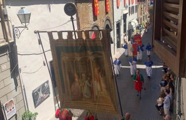 Orvieto: Spacious 3BR 3BA apartment with balcony & patio - Photo 29