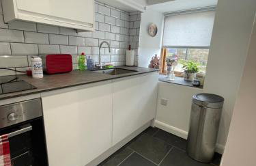 Robins nest, near Sennen Cove, 14 Beaches, Minack - Photo 14