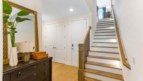 East River Manor by Lucky Savannah - Foto 2