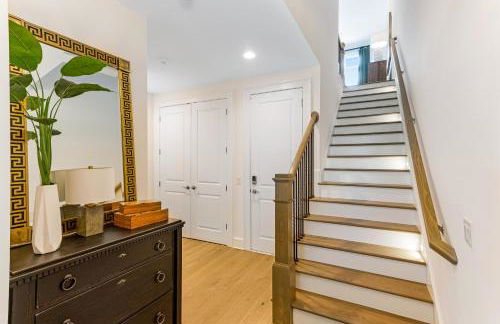 East River Manor by Lucky Savannah - Foto 2