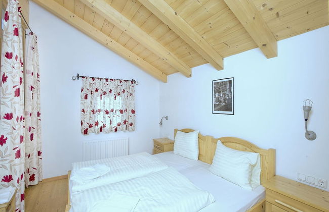 Chalet in Konigsleiten Near Ski Bus & Pool - Foto 10