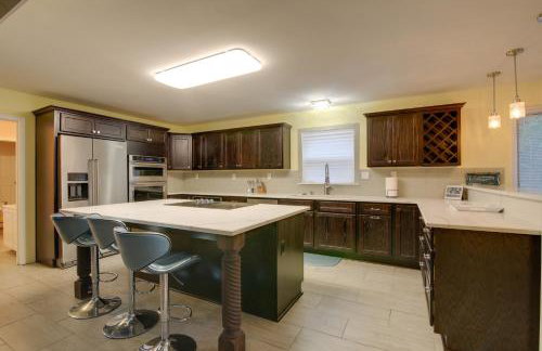 Private and Spacious Lakefront Home in Memphis! - Foto 7