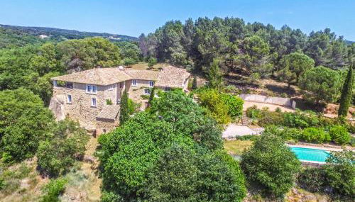 Gîtes in Mas Uzes zwembad en grote tuin - Foto 1