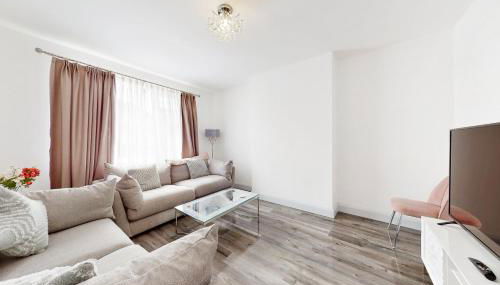 Modern 3 bedroom House with garden & private parking - Foto 2