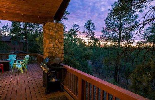 Torreon Family Cabin, Large Decks & Open Floorplan - Photo 7