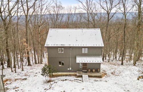 Cozy Mountain Retreat with Hot Tub & Fire Pit - Foto 64