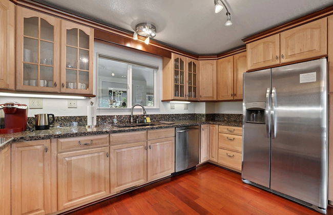 Hall Court Manor - Hot Tub, Pet Friendly, Pool Table! - Foto 9