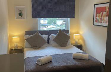 AmberBlue@Epsom - Photo 1