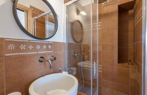 Nice Apartment In Avigliano Umbro - Foto 31