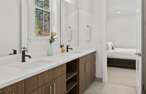 Wildwood Cabin at Suncadia- Hot Tub, Firepit, BBQ, Gourmet Kitchen, Fireplace, Smart TVs, Hi-speed Wi-Fi, Secluded - Foto 25