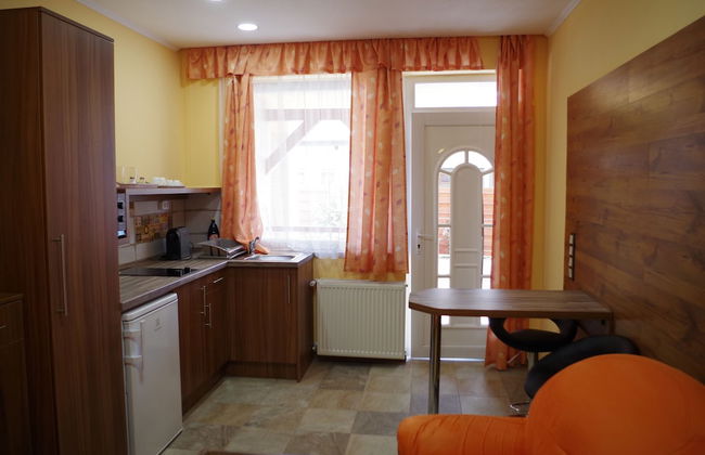 Aranyhal Apartmanház - Foto 4