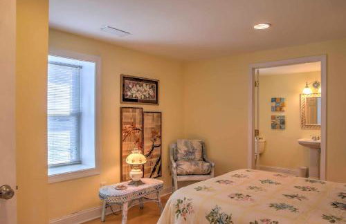 Charming Marshallberg Apt with Water Views and Dock! - Foto 10