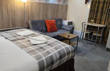 The Green Light House Studio 24 - Free Private Parking - Foto 40