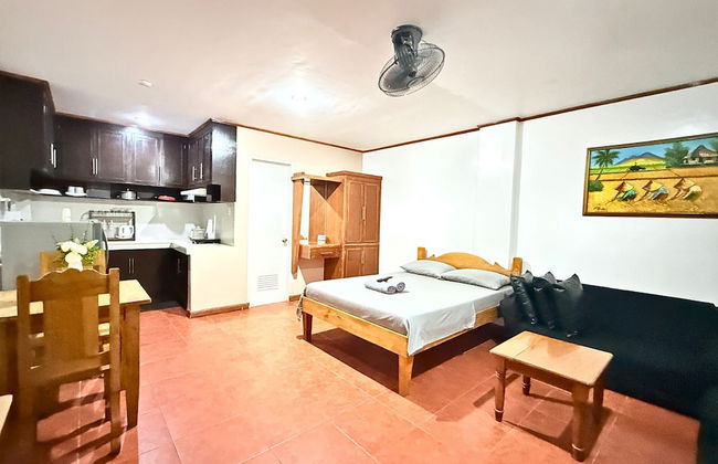 BADLADZ Staycation Condos - Foto 10