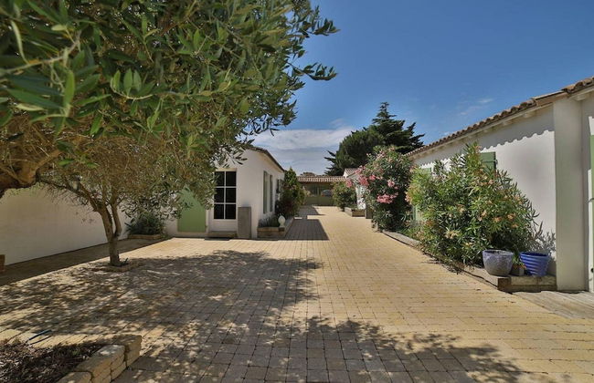 Charming Villa in Le Bois-plage With Private Pool - Foto 31