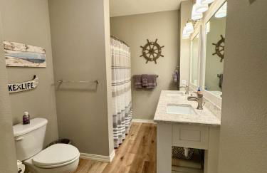 Walk-in level Condo B-6 Near Lake - Foto 8