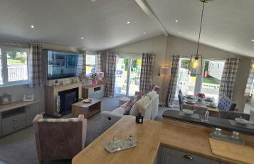 The Pink Lady with games table - Foto 22