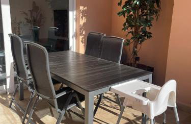 Luxury seaview apartment in Marbella located in a secure gated community with swimming pool and large terrace Perfect for families visiting Marbella and Puerto Banús - Foto 24