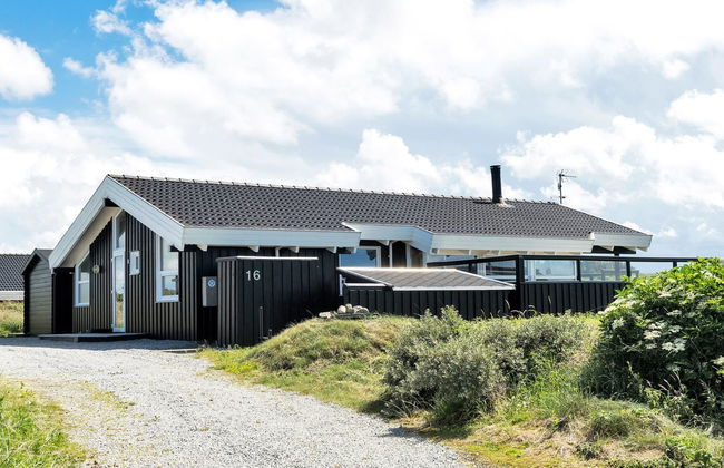 "Elvie" - 200m from the sea - Foto 4