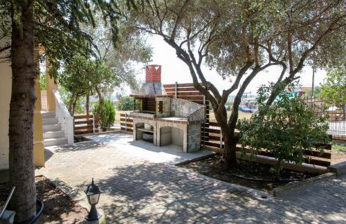 Village House - Photo 1