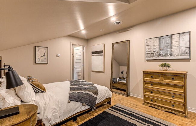 St. Ursule Two-Storey Oasis - Photo 7