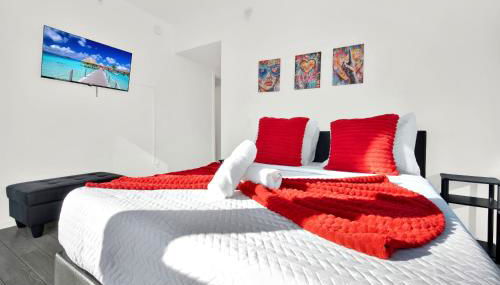 Ocean Front Condo Near Cruise Port, Bayfront Park, plus Free Parking - Foto 4