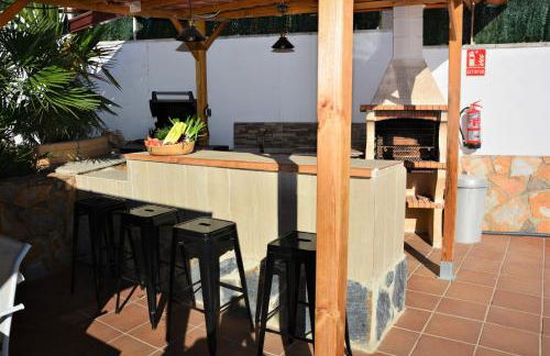 Villa Lluna Sitges 15 minutes drive from Sitges Swimming pool XXL 16 people - Foto 5