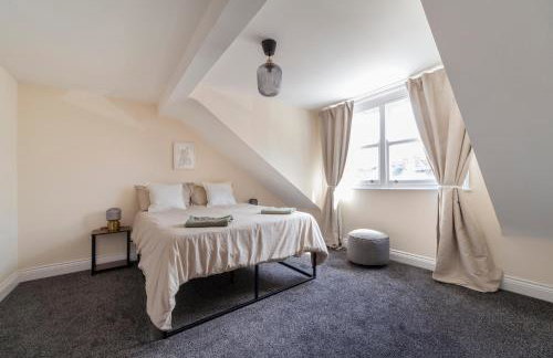 Arte Stays Serviced Houses Stratford - 3 Bedrooms 2 Bathrooms Houses London, Stratford, Maryland, Free Parking, Garden, Weekly or Monthly Stays - up to 8 guests - Foto 49