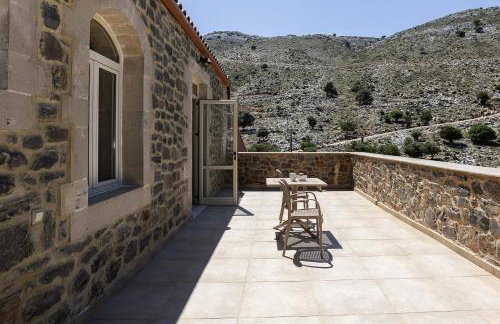 Villa Pasiphae - With Private Heated Pool - Photo 75