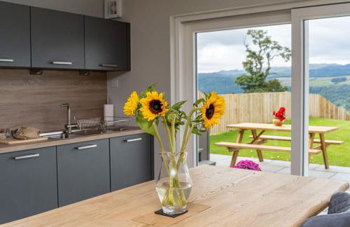 The Annexe, Luxury Property with Hot Tub at Pitilie Pods - Foto 28