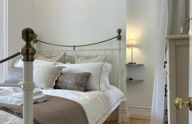 The Joseph - Exclusive Use - ROOM ONLY option - Photo 7