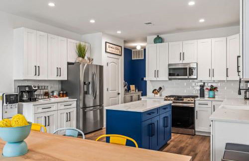 Beach House Steps away from the Boardwalk and Beach with Ocean Views in Seaside Heights! - Foto 5