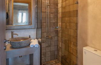 Skyros Trias - Photo 53