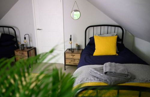 The Coach House at Wenvoe Manor, Cardiff - Photo 6